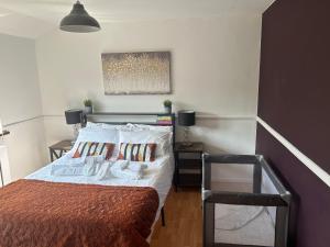 Modern Retreat in Waltham Cross, 25 mins to London