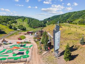 Blazin Trails at Snowblaze Walk to PCMR