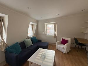 The Orderly By Estatesmen