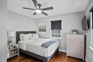 Family Fun! 2 Story Oasis and Pup Retreat Near RVA!