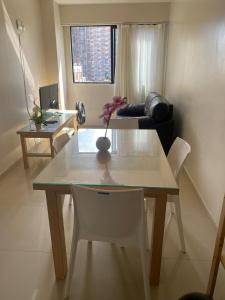 Apartamento beira-mar com 2 quartos e piscina - A 30m da praia - Orla de Boa Viagem