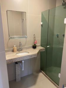 Apartamento beira-mar com 2 quartos e piscina - A 30m da praia - Orla de Boa Viagem