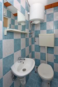 Apartments with WiFi Lopar, Rab - 14804