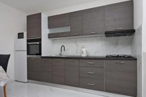 Apartments with WiFi Lopar, Rab - 14804