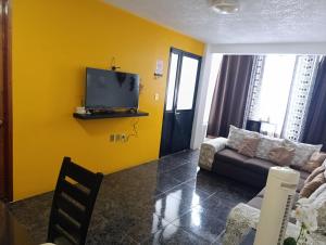Hogar Díaz, Tradición y Confort en el Centro, 2BR