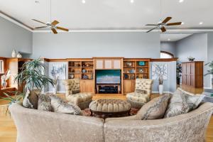 New Skagit Tulip Farm Estate 3 beds 2 baths