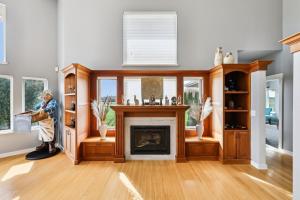 New Skagit Tulip Farm Estate 3 beds 2 baths