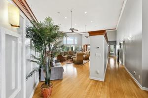 New Skagit Tulip Farm Estate 3 beds 2 baths