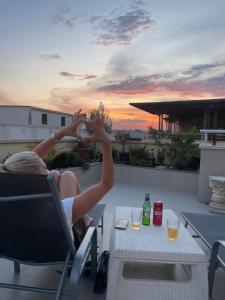 Střešní apartmán s terasou, zahradou a výhledem na moře