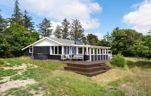 2 Bedroom Beautiful Home In Skjern