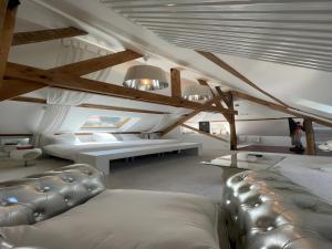 Maisons de vacances Estate in Saint-Pavace near Le Mans Circuit : photos des chambres