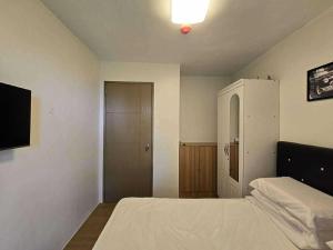 2BR FAMILY AFFORD STAYCATION TAGAYTAy