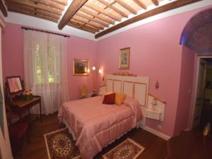 Villa in Uzzano with Private Pool & Garden