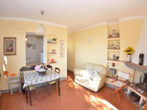 Capannori Playful Cottage