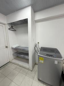 Hermoso estudio en Cartagena edificio frente al mar