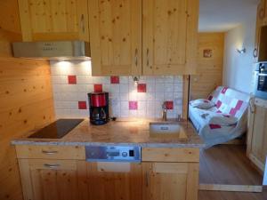 Appartements Chaleureux studio 5 pers, vue sur pistes, Le Grand-Bornand - FR-1-458-236 : photos des chambres