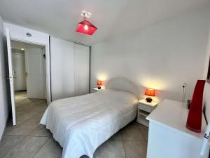 Appartements Appartement 2 pieces a 5 min de la mer a Golfe-Juan - FR-1-252-200 : photos des chambres