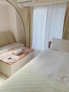 We support a comfortable trip Direct access to Kansai Airport Room in the center of Osaka Maximum 4 people Room 501