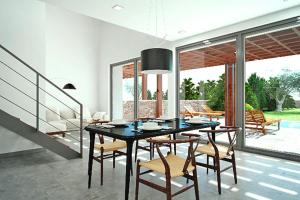 Semi-detached house with private pool