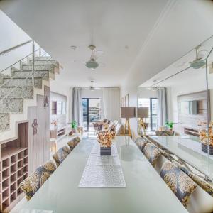 Cobertura Praia do Forte, 2 Vagas, Cama King