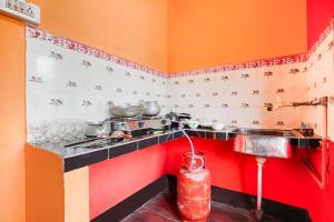 Dekapara Airport Guest House