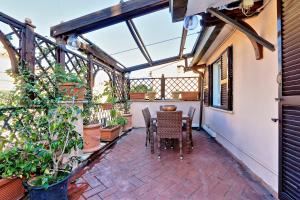 Frattina Family Romantic Superior Suite