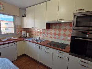 Appartement 3 pièces avec piscine et parking à Sainte-Maxime - FR-1-780-56