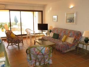 Appartement 4 pièces avec garage et piscine, accepte petits animaux - FR-1-780-68