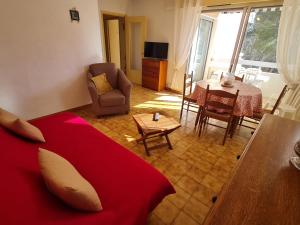 Appartement 2 pièces climatisé, parking, centre Sainte-Maxime, proche plages - FR-1-780-54