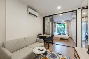 C213 Fit Chill Condo with Pool and Gym