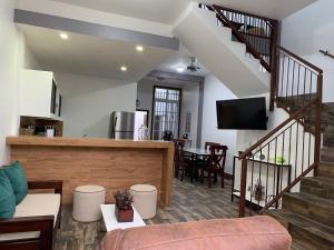 8 habitaciones para 16 personas