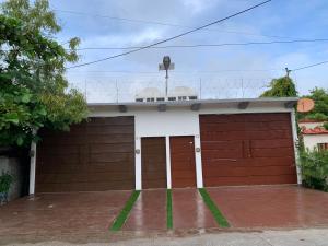 8 habitaciones para 16 personas