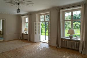 Historic House In Skjoldungernes Land Park