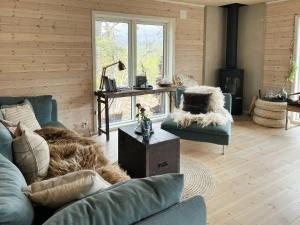 Charming Cabin In Jotunheimen