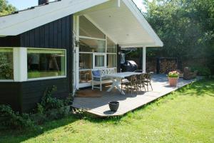 Pool House By The North Coast Trail Near Hundested