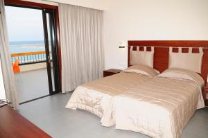 Two-Bedroom Executive Suite