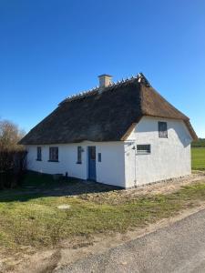 Peaceful Summer House Near Ulvemosehule Forest