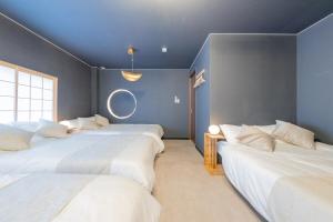 和の趣 日本伝統のお風呂 寝室5 ベッド11台 お風呂トイレ3台 USJまで電車で5分a