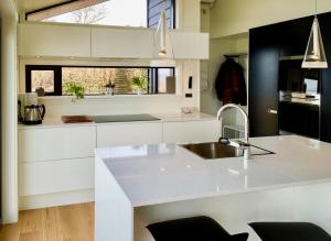 Beach House With Panoramic View At Anslet Beach