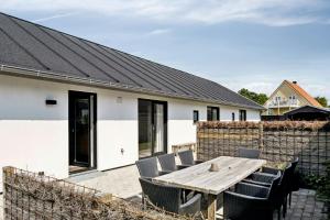 Gather The Family With Ebeltoft Vig As Neighbour