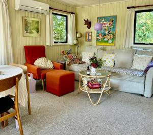 Retro Charm In Red Home In Lovely Surroundings
