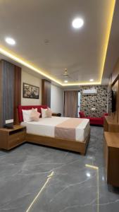 Hotel Aditi Landmark