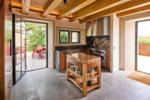 Restored French Estate In Medieval Lauzerte