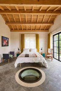 Maisons de vacances Restored French Estate In Medieval Lauzerte : photos des chambres