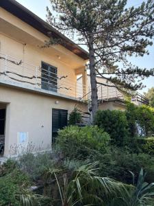 Nona - 200m from the beach