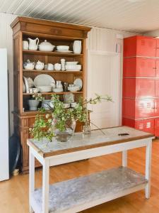 Charming Artists House In Söderåkra