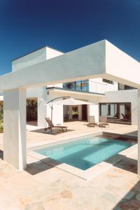 Maisons de vacances Elegant Designer Home By The Sea In Corsica : photos des chambres