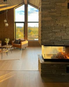 Spacious Mountain Cabin With Fantastic Views