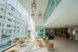 B2 Nakhonsawan Premier Hotel