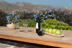 GNM Panoramic View Island House